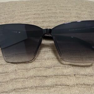 Diff Eyewear Black Gradient Sunglasses